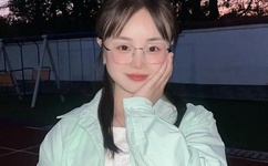 老公每天都要亲小花园的背景故事